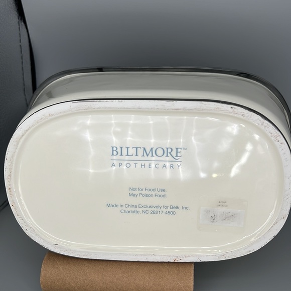 Biltmore for Belk Apothecary mini Bathtub - Picture 7 of 9